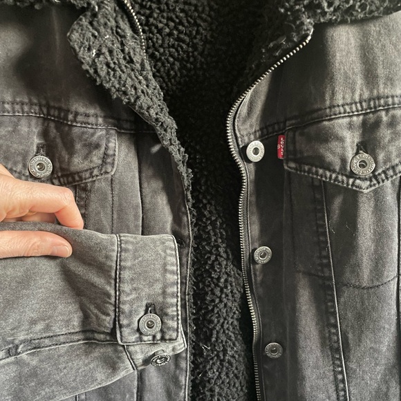 Levi’s Sherpa Trucker Jacket - Picture 4 of 8
